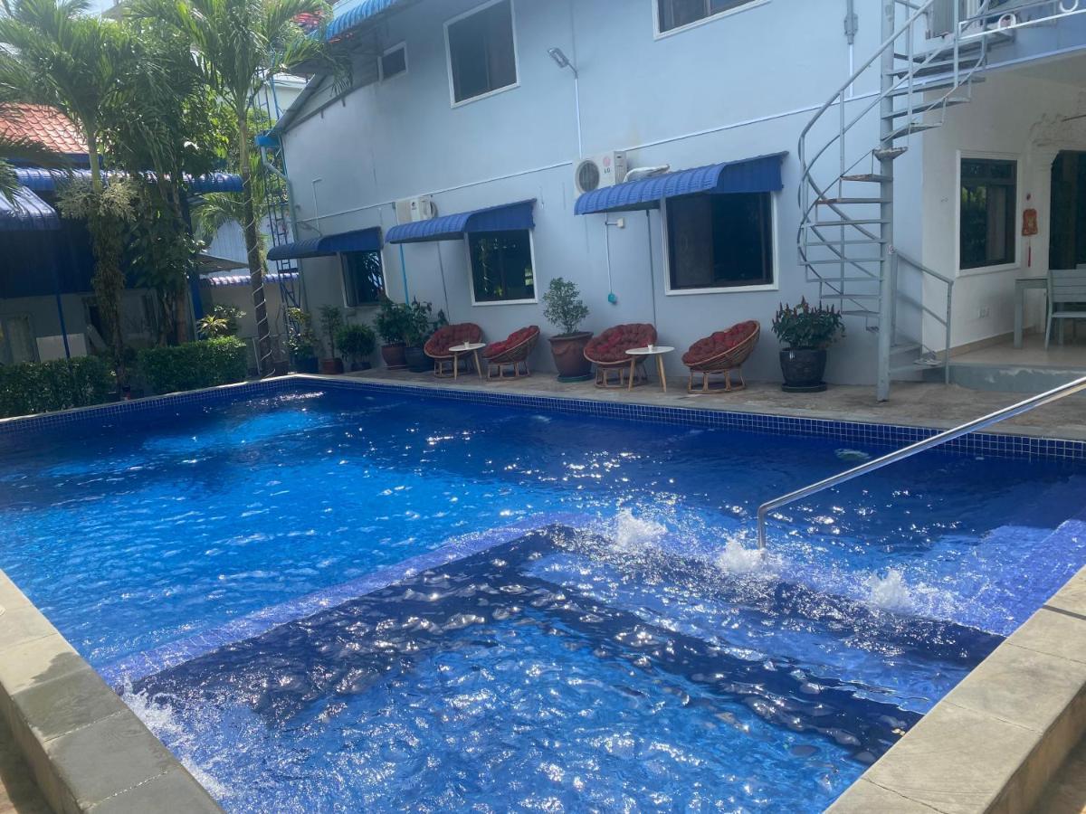 Hostal Blue Lagoon Sihanoukville